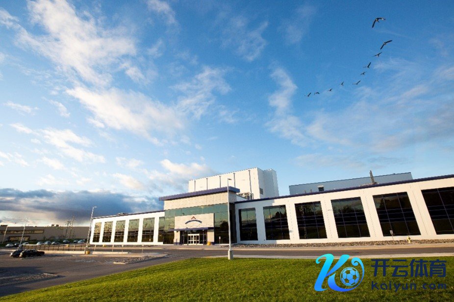 图为飞鹤加拿大工场