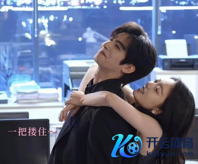 骄阳似我 剧情为王 爱情与成长的交汇